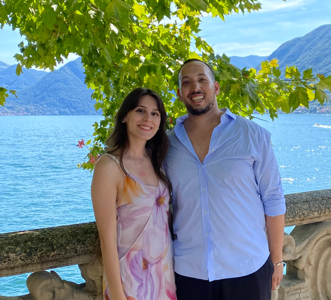Lucia e Hamza sul Lago di Como